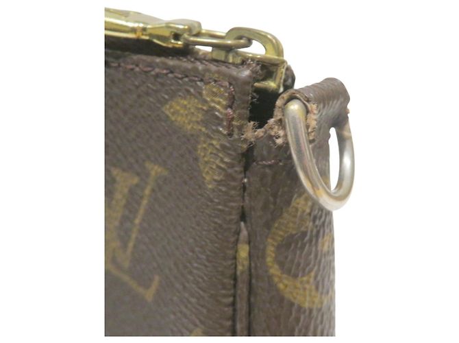 Louis Vuitton Pochette Accessoires Monogram Canvas Marrone - vista 9