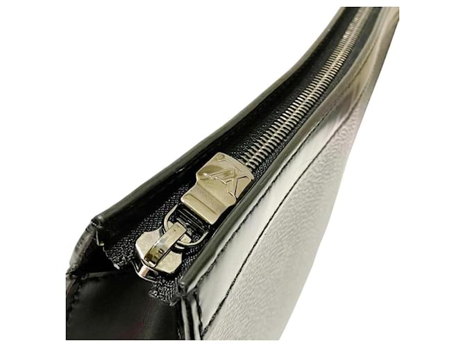 Louis Vuitton Pochette Voyage MM – Monogram Eclipse Nero - vista 6