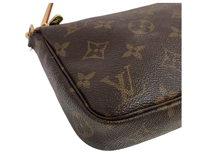 Borsa Louis Vuitton Pochette Accessoires Marrone - vista 6