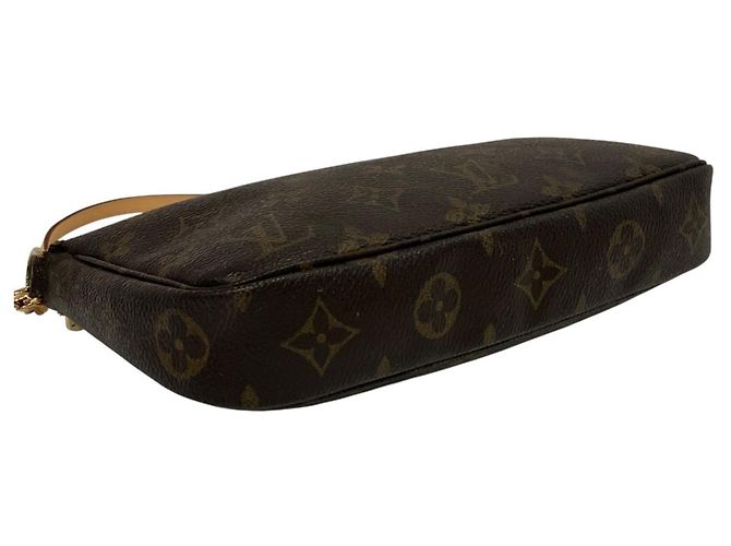 Borsa Louis Vuitton Pochette Accessoires Marrone - vista 8
