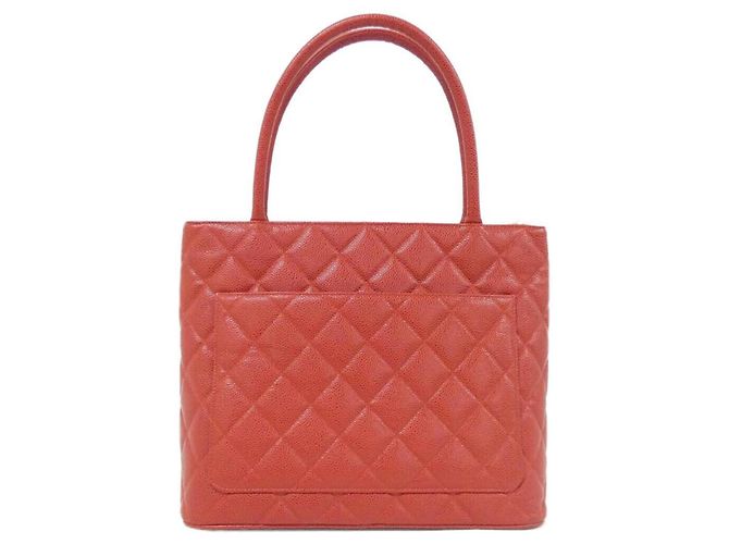 Borsa Chanel 1804 Rossa in Pelle di Vitello con Hardware Oro Rosso - vista 2