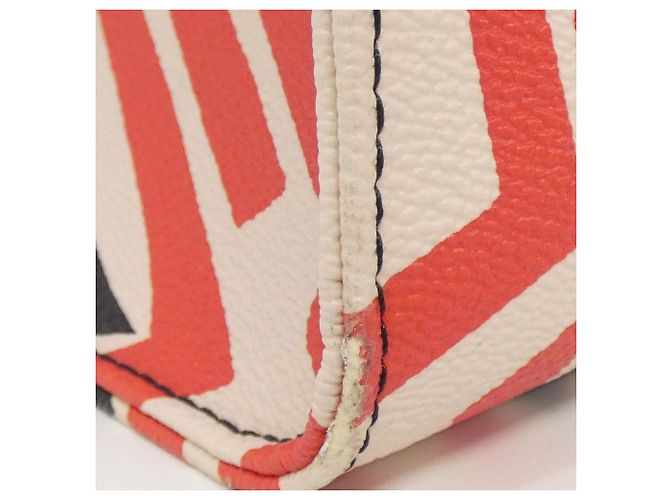 Borsa Louis Vuitton LV Crafty OnTheGo GM Rosso Crudo - vista 4