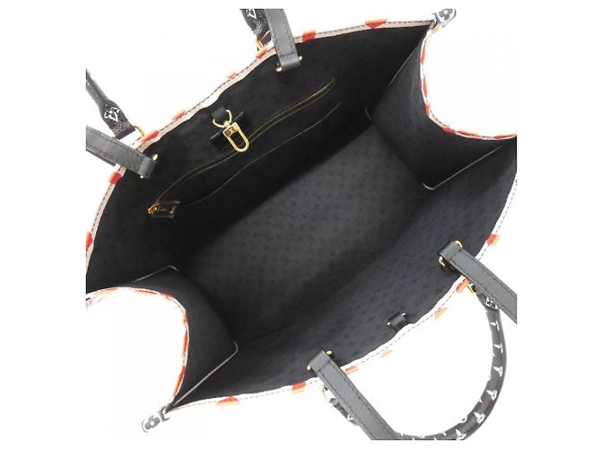Borsa Louis Vuitton LV Crafty OnTheGo GM Rosso Crudo - vista 9