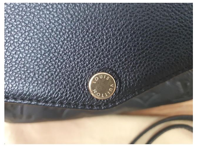 Louis Vuitton Twice Crossbody in pelle Empreinte Nero - vista 2