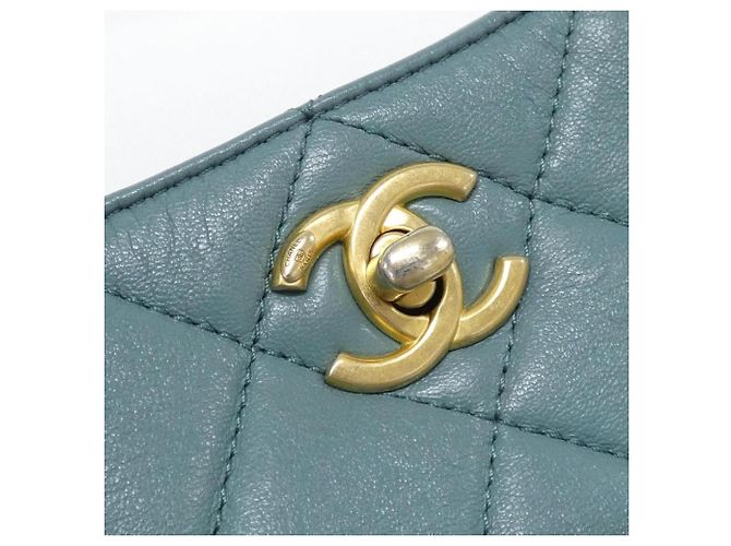 Borsa a tracolla in pelle verde Chanel AS3154 - vista 4