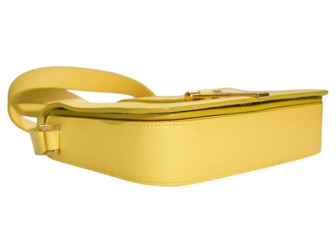 Saint Laurent Borsa a Spalla Medium Chyc Flap in Pelle Gialla Giallo - vista 10