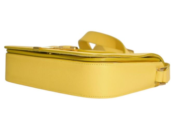 Saint Laurent Borsa a Spalla Medium Chyc Flap in Pelle Gialla Giallo - vista 11