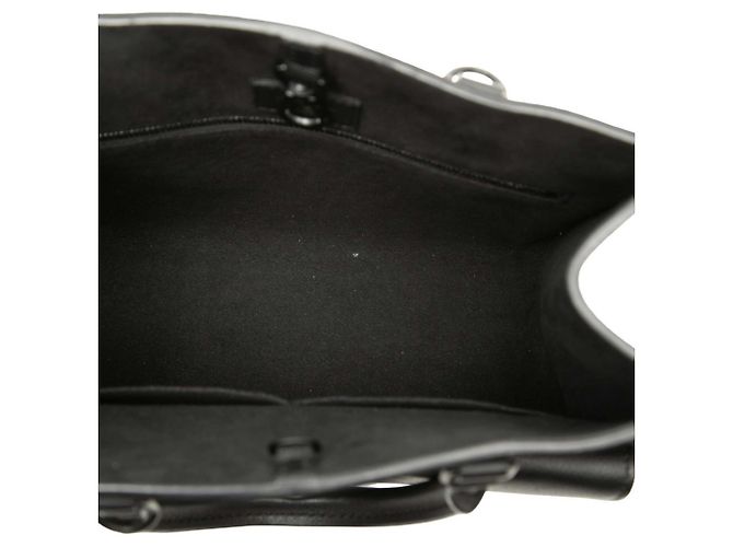 Borsa Louis Vuitton Lockme Tote PM Nero - vista 4