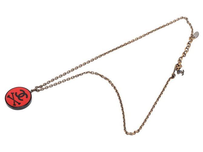 Collana con pendente Chanel Coco Mark Nero Rosso - vista 3