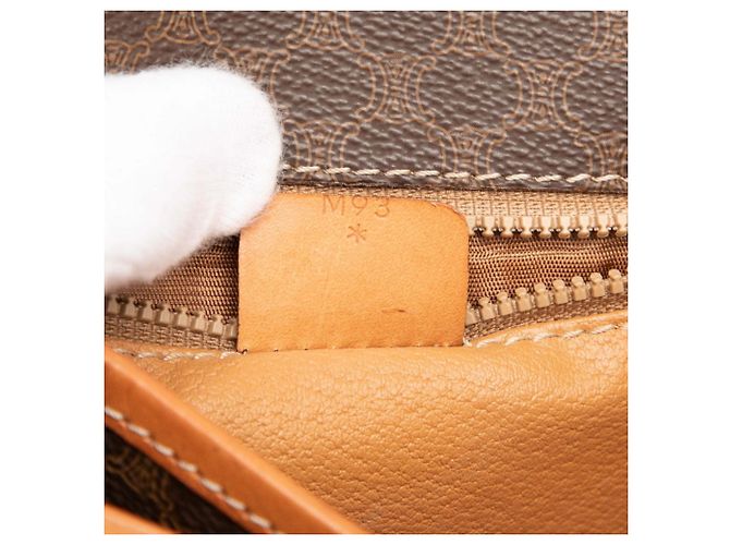 Céline Borsa a tracolla in pelle marrone Celine Macadam - vista 9