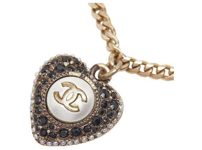 Bracciale Charm Chanel Coco Mark Motivo Cuore Nero D'oro - vista 3