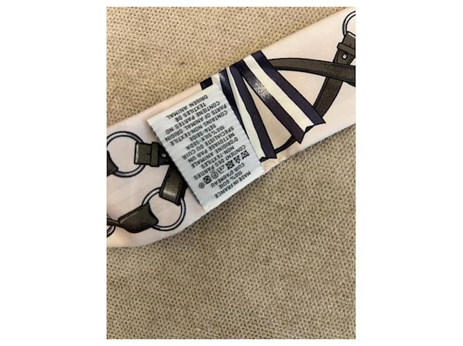 Hermès Twilly 86 Jumping in seta con frange Marrone Bianco Beige Blu scuro - vista 5