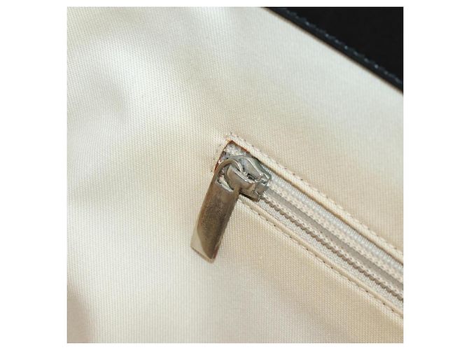 Borsa a mano Salvatore Ferragamo Gancini in rattan nero e argento Auth 184711V - vista 25