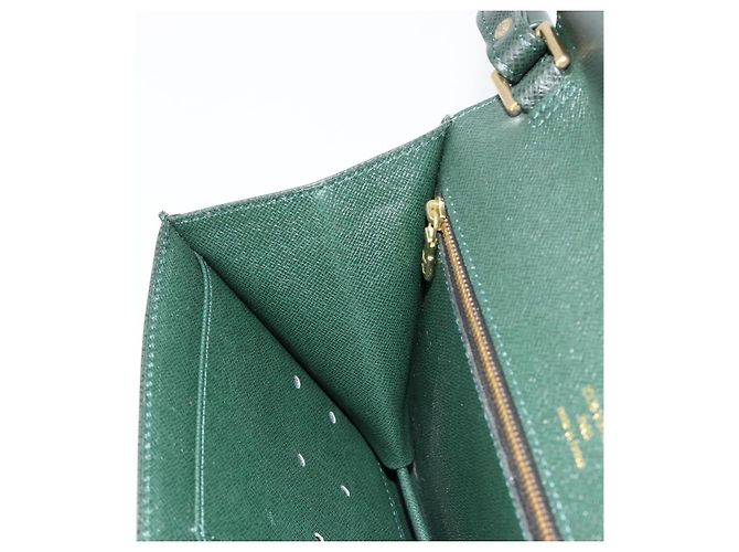 LOUIS VUITTON Taiga Pochette Kourad Clutch Bag Epicea M30194 LV Auth bs35554 - vista 21