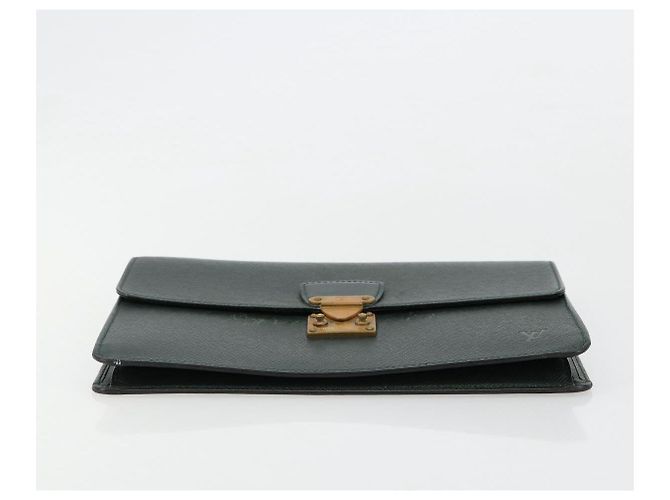 LOUIS VUITTON Taiga Pochette Kourad Clutch Bag Epicea M30194 LV Auth bs35554 - vista 6