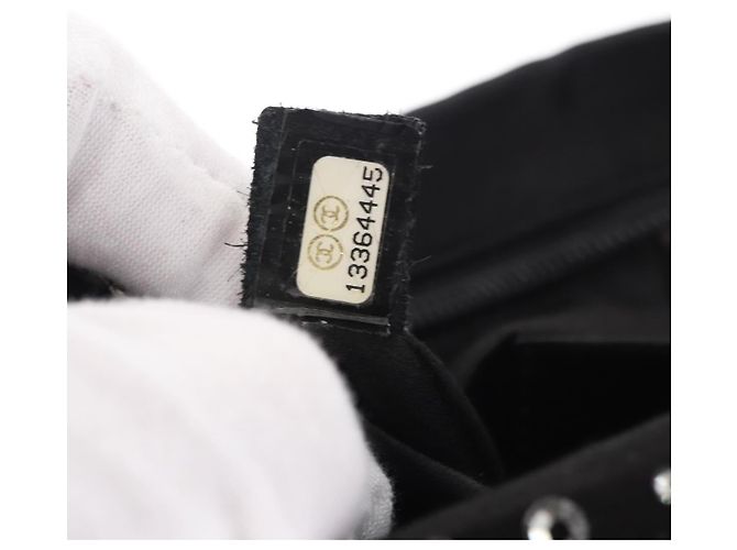 CHANEL Camelia Chain Schultertasche aus Satin Schwarz Silber CC Authentisch 184869SM - Ansicht 20