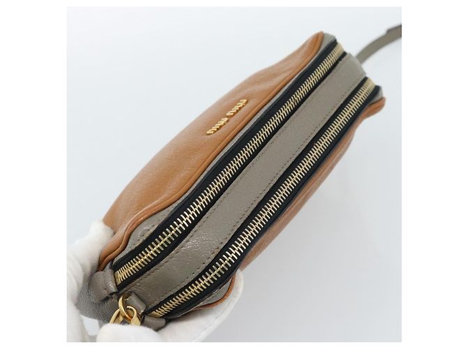 Borsa a Spalla Miu Miu in Pelle Marrone Oro Auth 185116A D'oro - vista 6