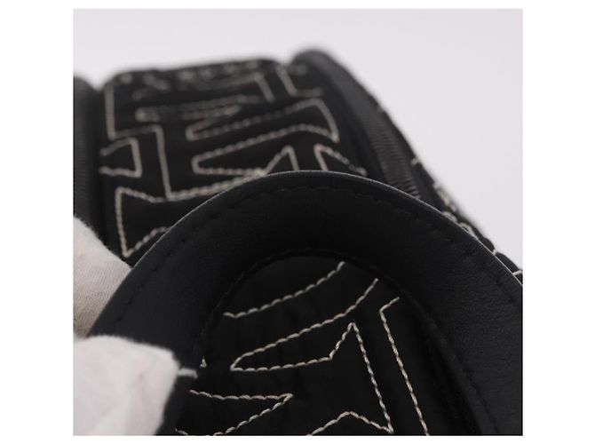 LOUIS VUITTON LV Snow Dopp Kit Clutch in Nylon Nero M21435 LV Auth BA13321SM - vista 8