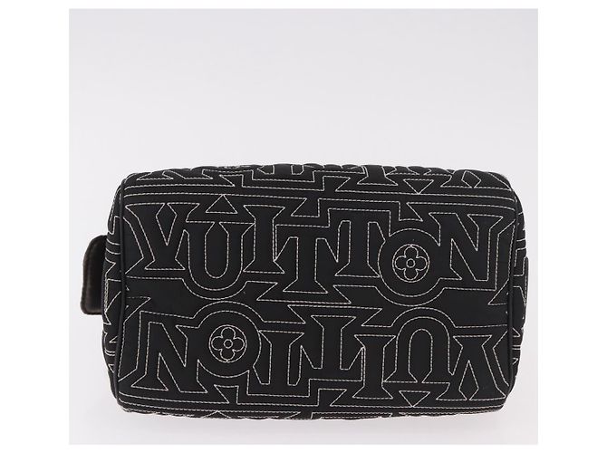 LOUIS VUITTON LV Snow Dopp Kit Clutch in Nylon Nero M21435 LV Auth BA13321SM - vista 9