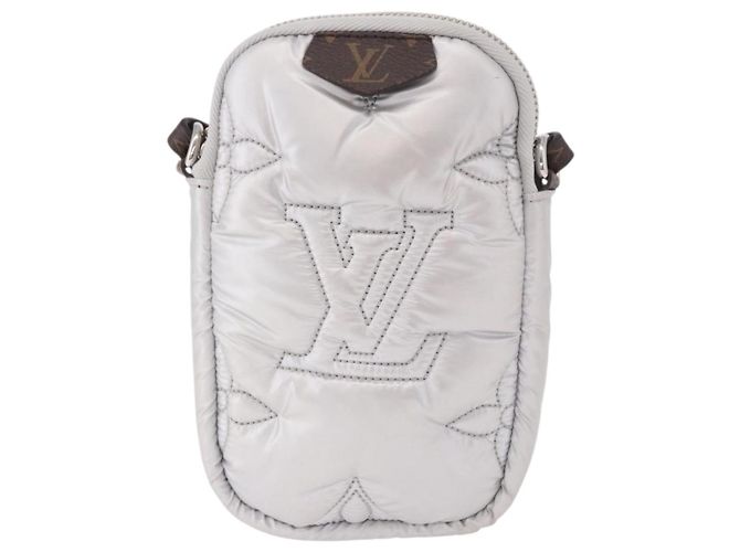 LOUIS VUITTON Bolsa de Celular Monogram Pillow Silver M81716 LV Auth am11853SAM Prata - vista 13