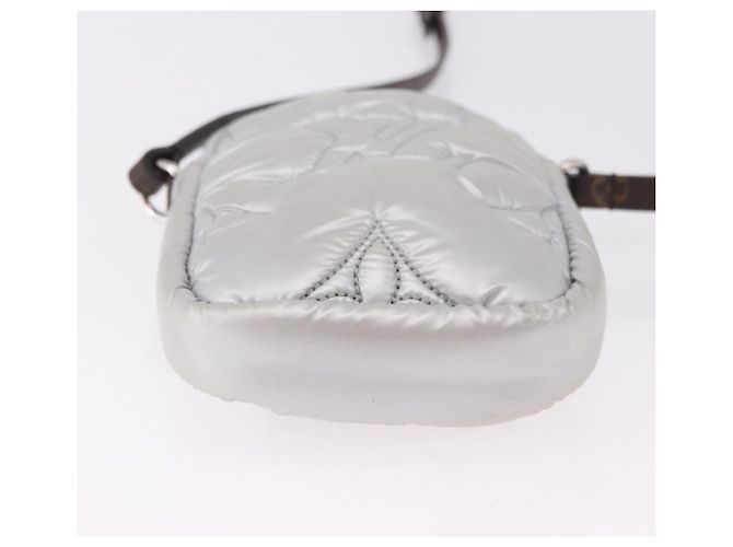 LOUIS VUITTON Bolsa de Celular Monogram Pillow Silver M81716 LV Auth am11853SAM Prata - vista 5