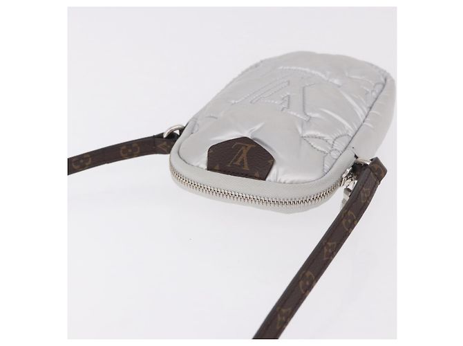 LOUIS VUITTON Bolsa de Celular Monogram Pillow Silver M81716 LV Auth am11853SAM Prata - vista 6