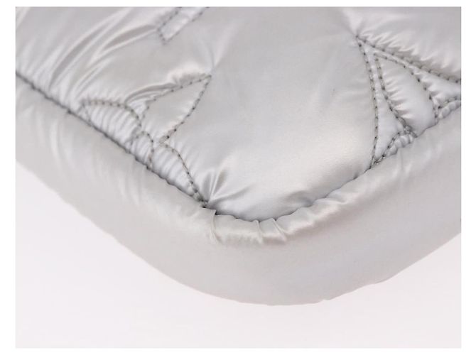 LOUIS VUITTON Bolsa de Celular Monogram Pillow Silver M81716 LV Auth am11853SAM Prata - vista 8