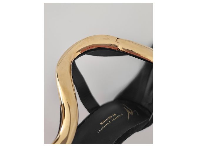 Sandali con tacco a spillo Giuseppe Zanotti Venere in scamosciato nero (Re-Edition) - vista 15