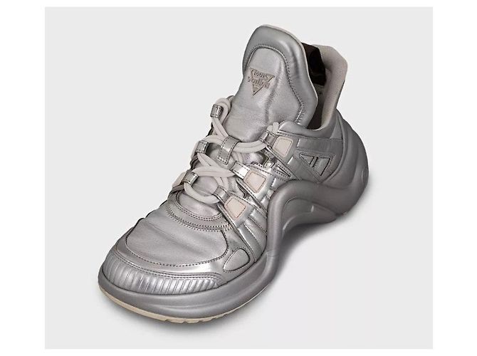 Louis Vuitton Silver Platform Sneakers - Size 41 pre-owned - view 3