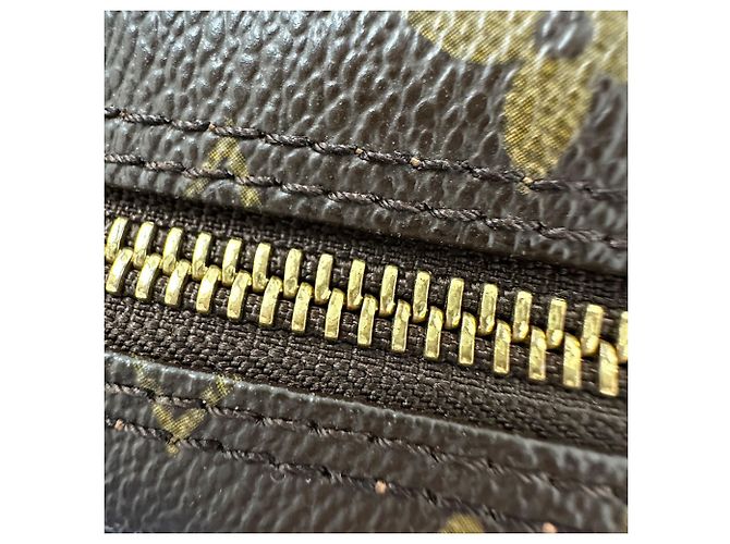 Louis Vuitton Monogram Shoulder Bag Brown - view 9