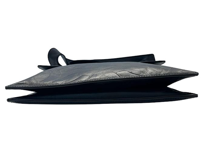 Borsa a tracolla Chanel in agnello nero - vista 3