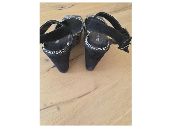 The Kooples Sandali con zeppa neri e argento con stampa serpente Nero Bianco sporco - vista 4
