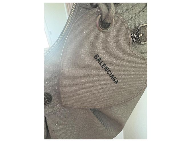 Balenciaga Borsa Hobo Le Cagole XS Argento Glitter - vista 8