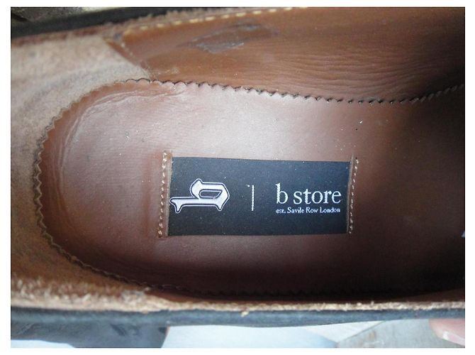 Autre Marque Derby-Schuhe aus schwarzem Wildleder - Ansicht 7