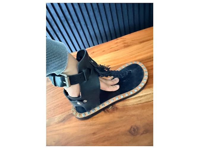 Isabel Marant Sandali bassi in pelle nera con borchie e frange Nero - vista 2