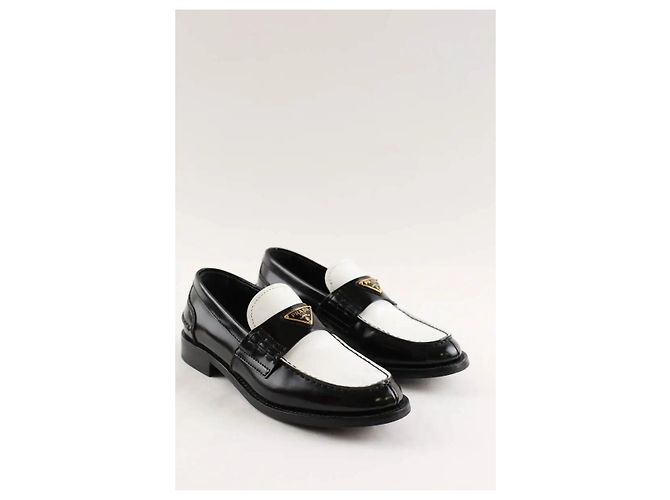 Prada Schwarze Loafer - Ansicht 3