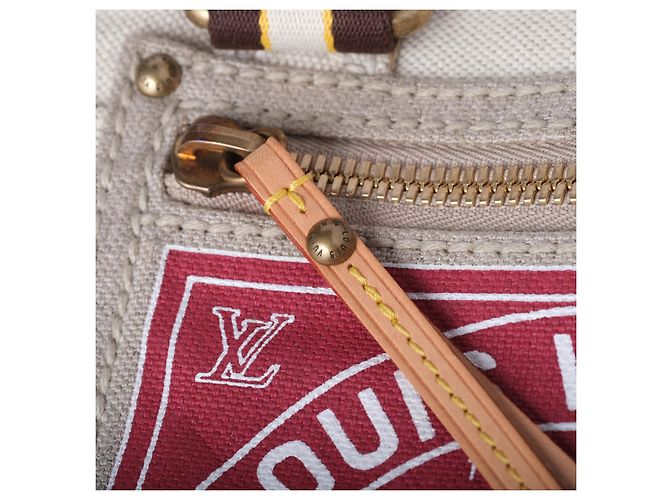 Borsa Cabas Pm Globe in tela rossa Louis Vuitton Beige - vista 3