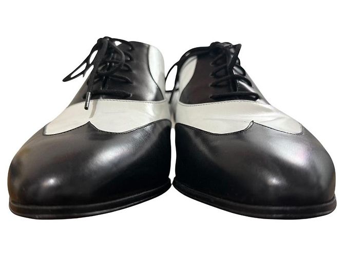 Scarpe con lacci in pelle Salvatore Ferragamo Nero Bianco - vista 2