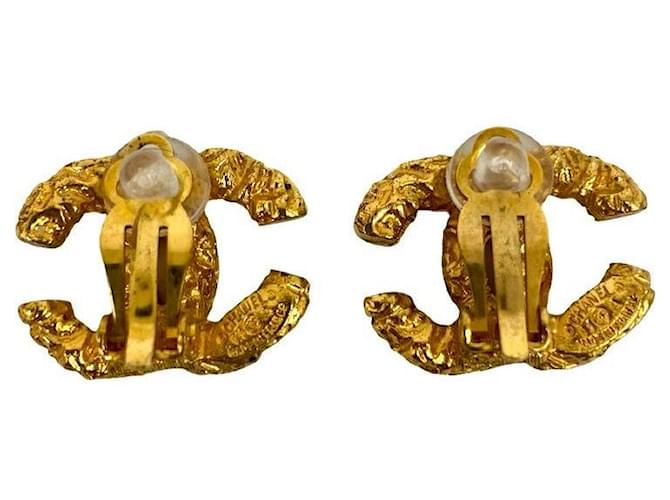 Timeless Pendientes Chanel Coco Mark Dorado - vista 6