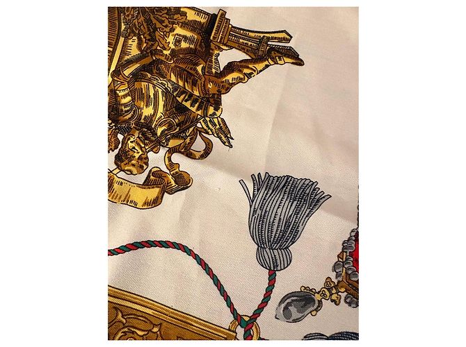 Carré de seda Hermès Blanco Azul Gold hardware - vista 7