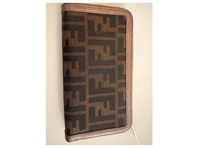 Portafoglio Fendi Monogramma Marrone e Oro Gold hardware - vista 5