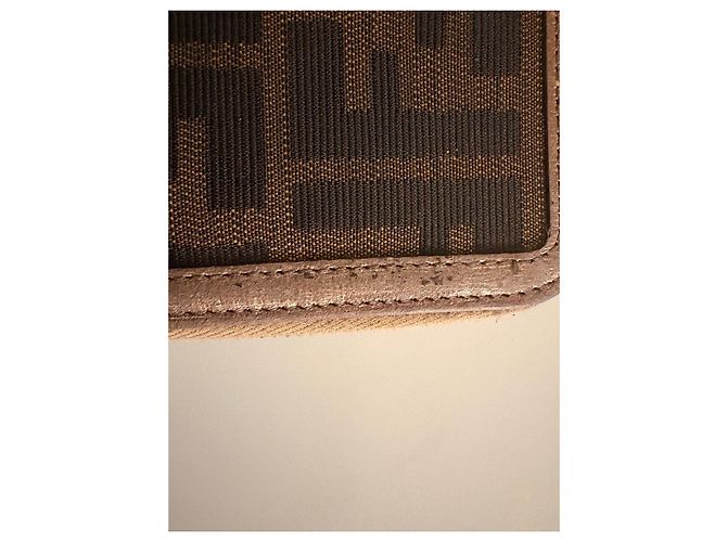 Portafoglio Fendi Monogramma Marrone e Oro Gold hardware - vista 6