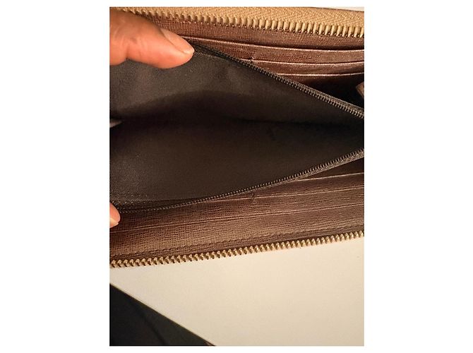 Portafoglio Fendi Monogramma Marrone e Oro Gold hardware - vista 8