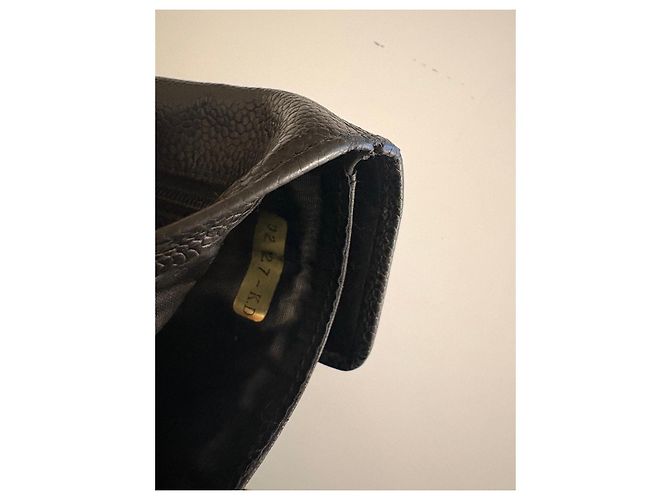 Timeless Chanel black leather wallet - view 11