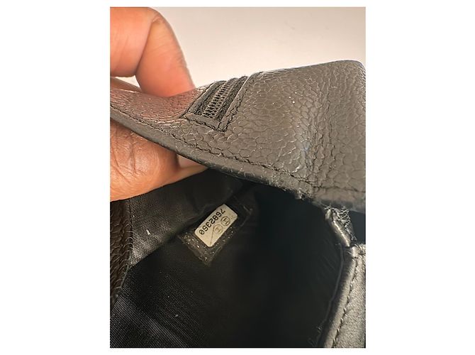 Timeless Chanel black leather wallet - view 12