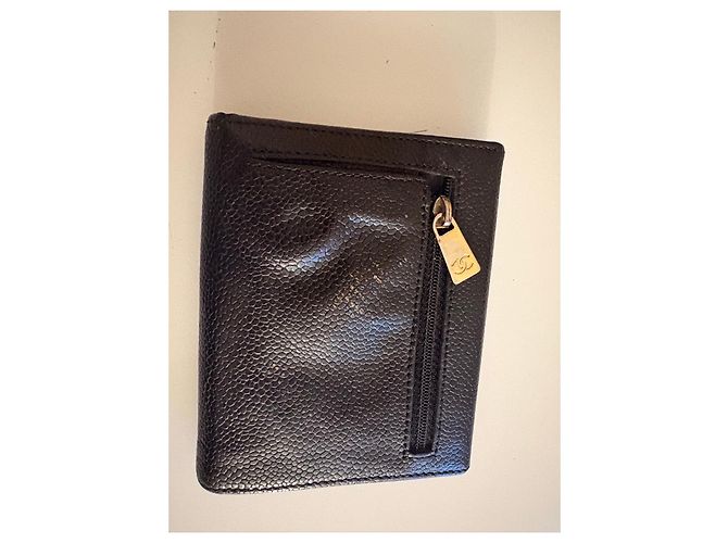 Timeless Chanel black leather wallet - view 3