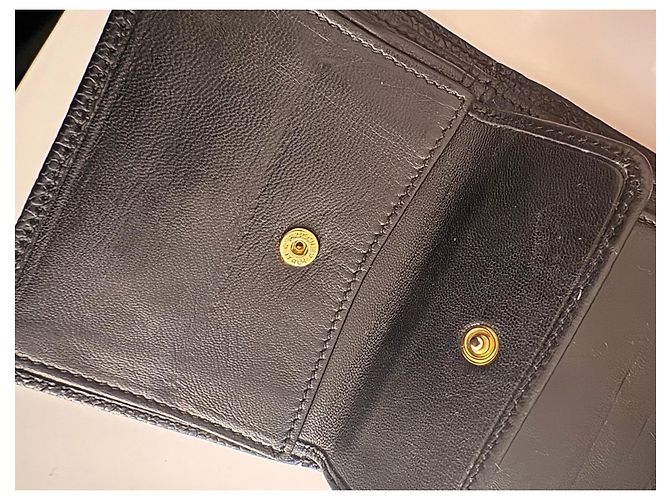 Timeless Chanel black leather wallet - view 9