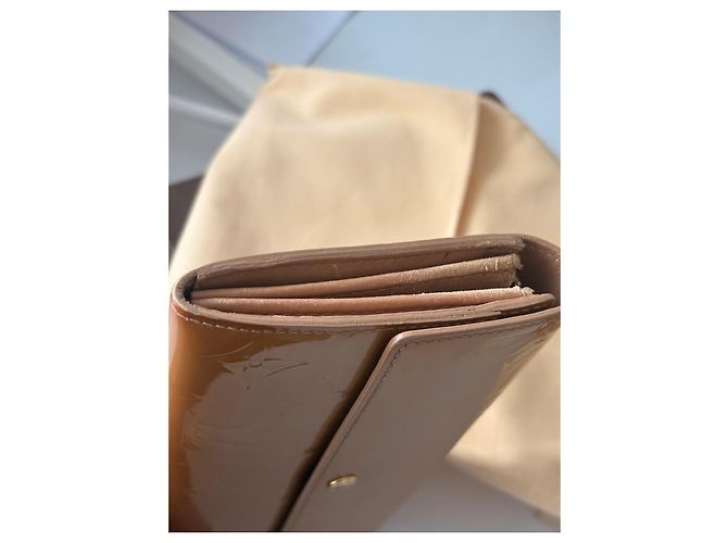 Sarah Cartera Louis Vuitton Dorado - vista 4