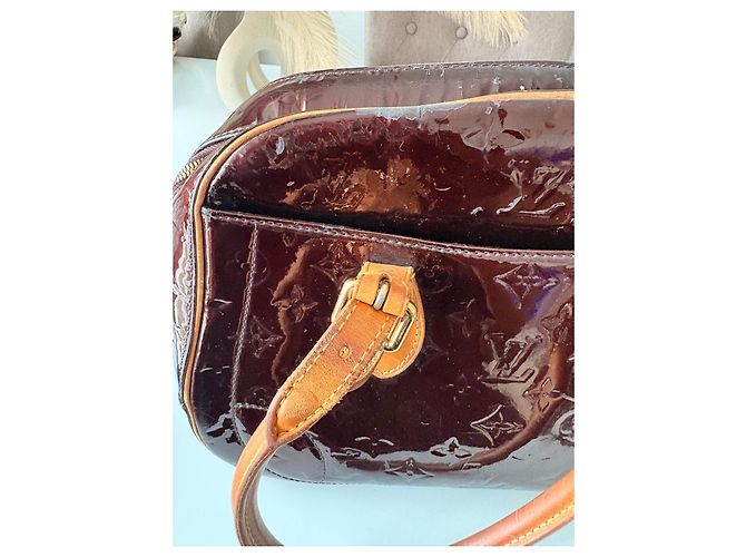 Bolsa Louis Vuitton Summit Monogram Vernis Alma BB Bordeaux - vista 8