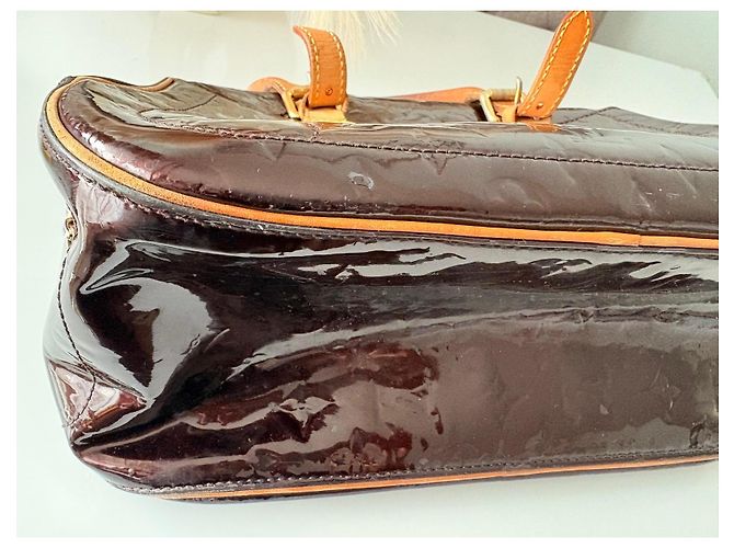 Bolsa Louis Vuitton Summit Monogram Vernis Alma BB Bordeaux - vista 9